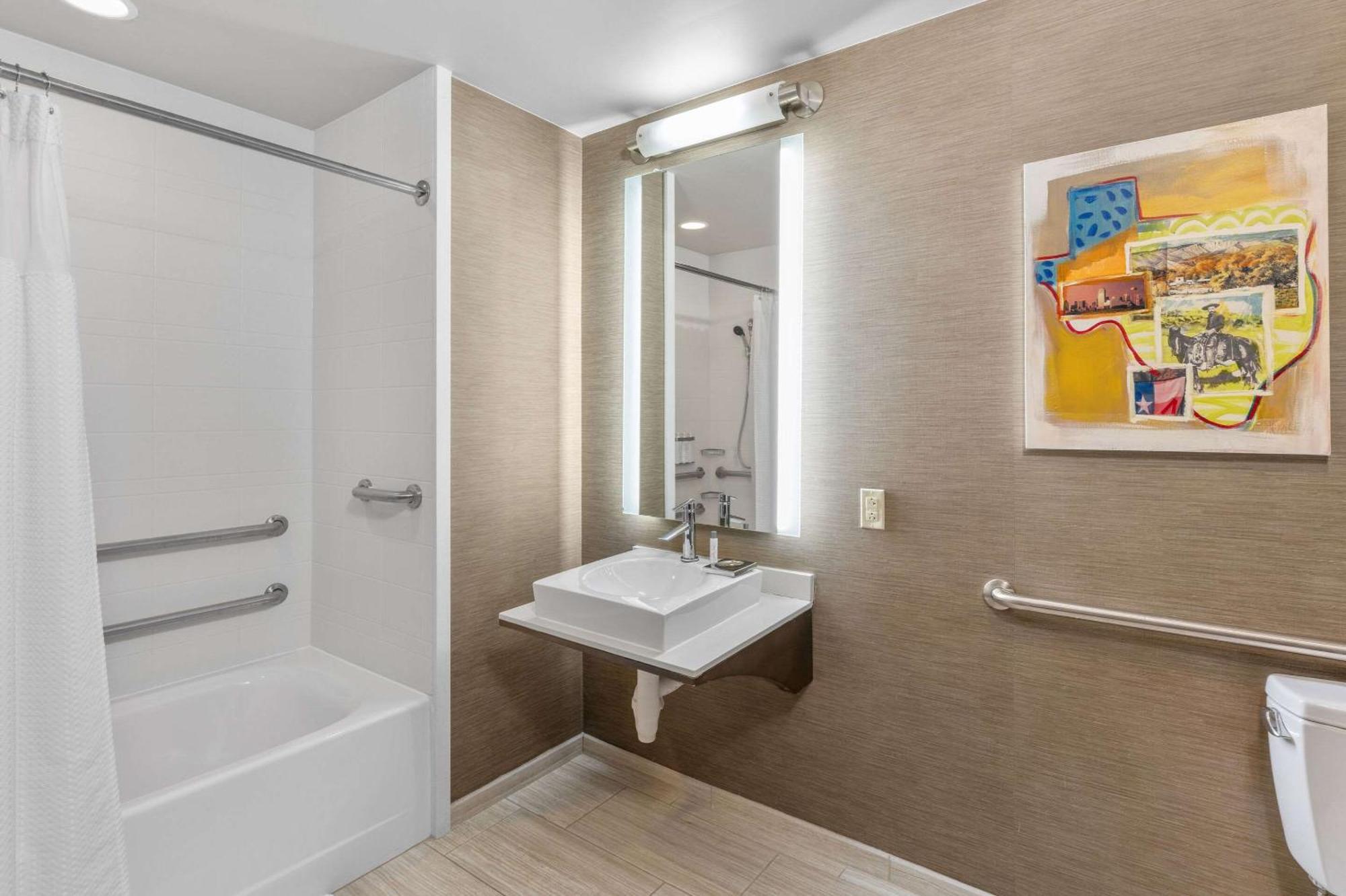 Hotel Cambria - Frisco