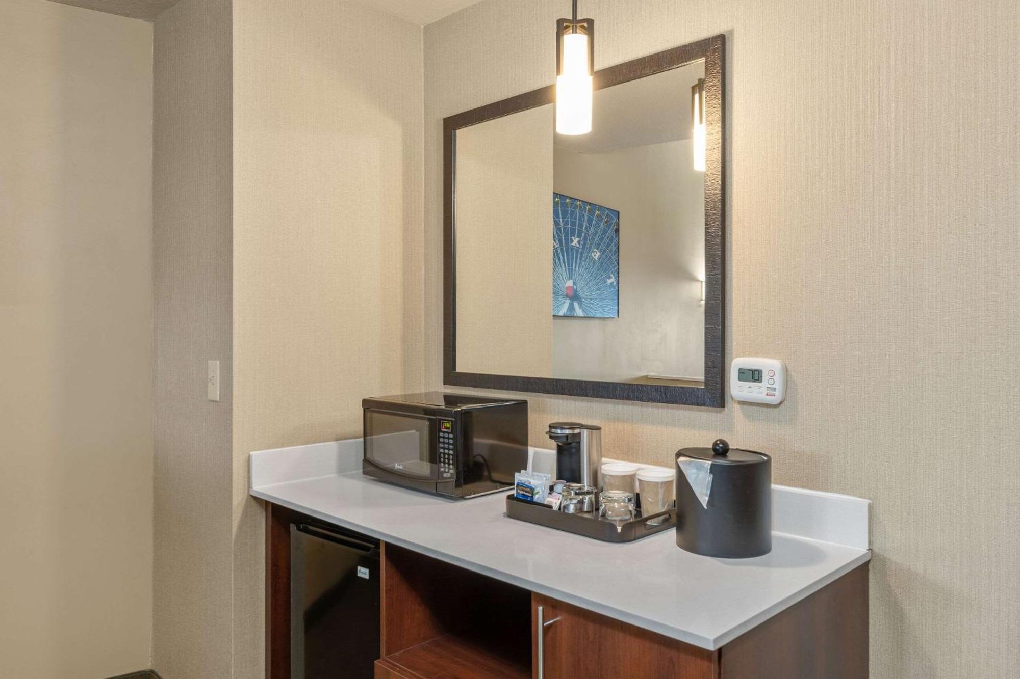 Cambria - Frisco 4*